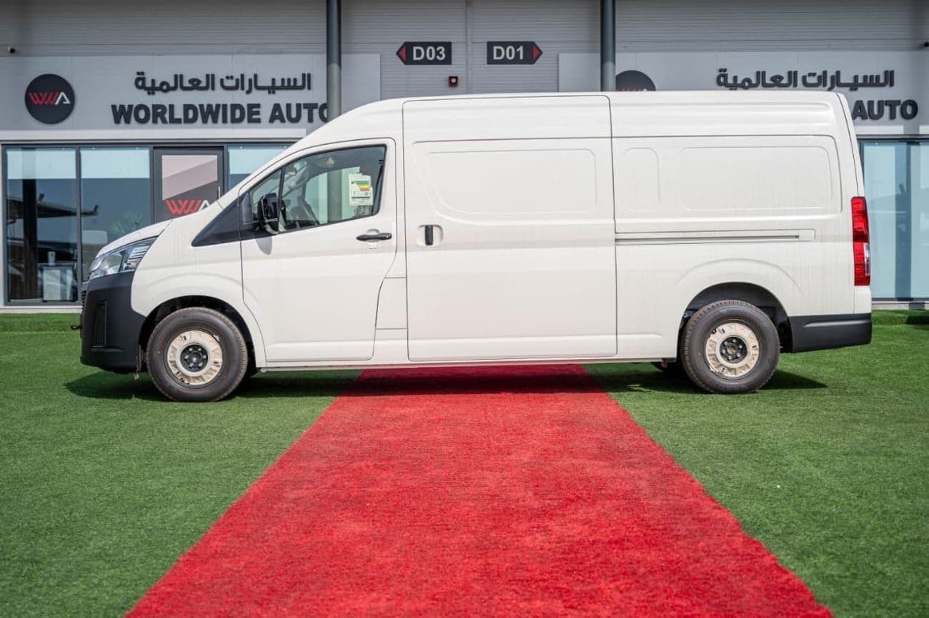 2026 Toyota Hiace thumbnail 4