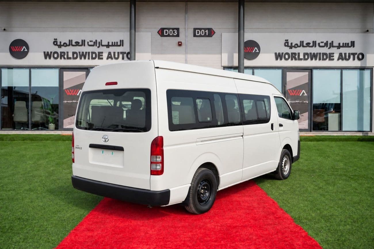 2026 Toyota Hiace thumbnail 3