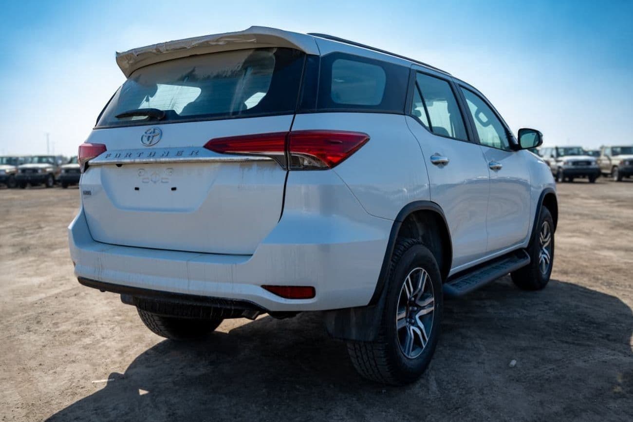 2025 Toyota Fortuner EXR thumbnail 2