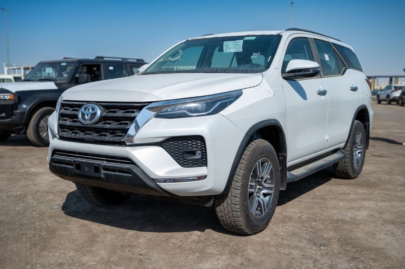 2025 Toyota Fortuner EXR thumbnail 5