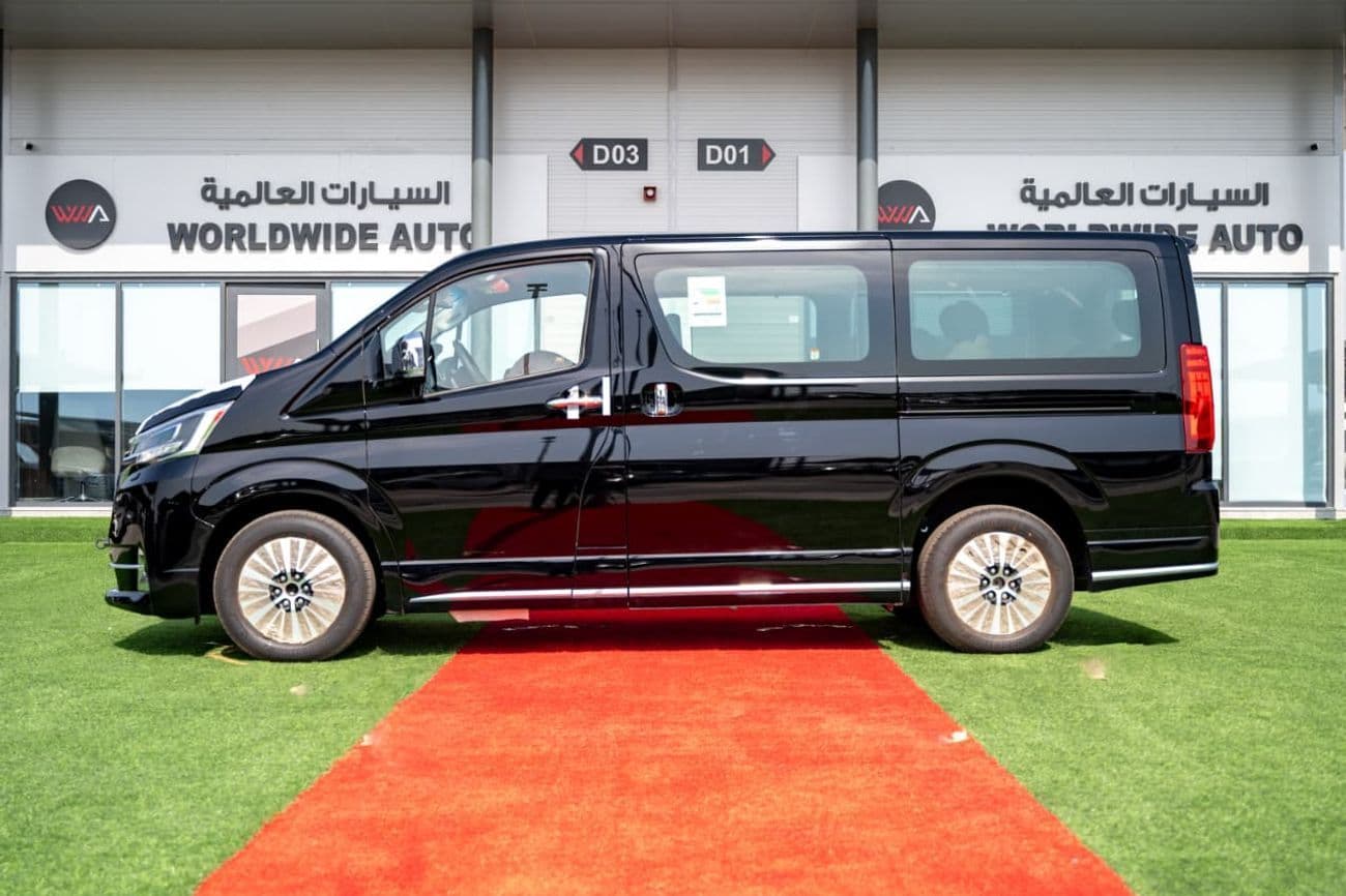 2026 Toyota Granvia PREMIUM thumbnail 3