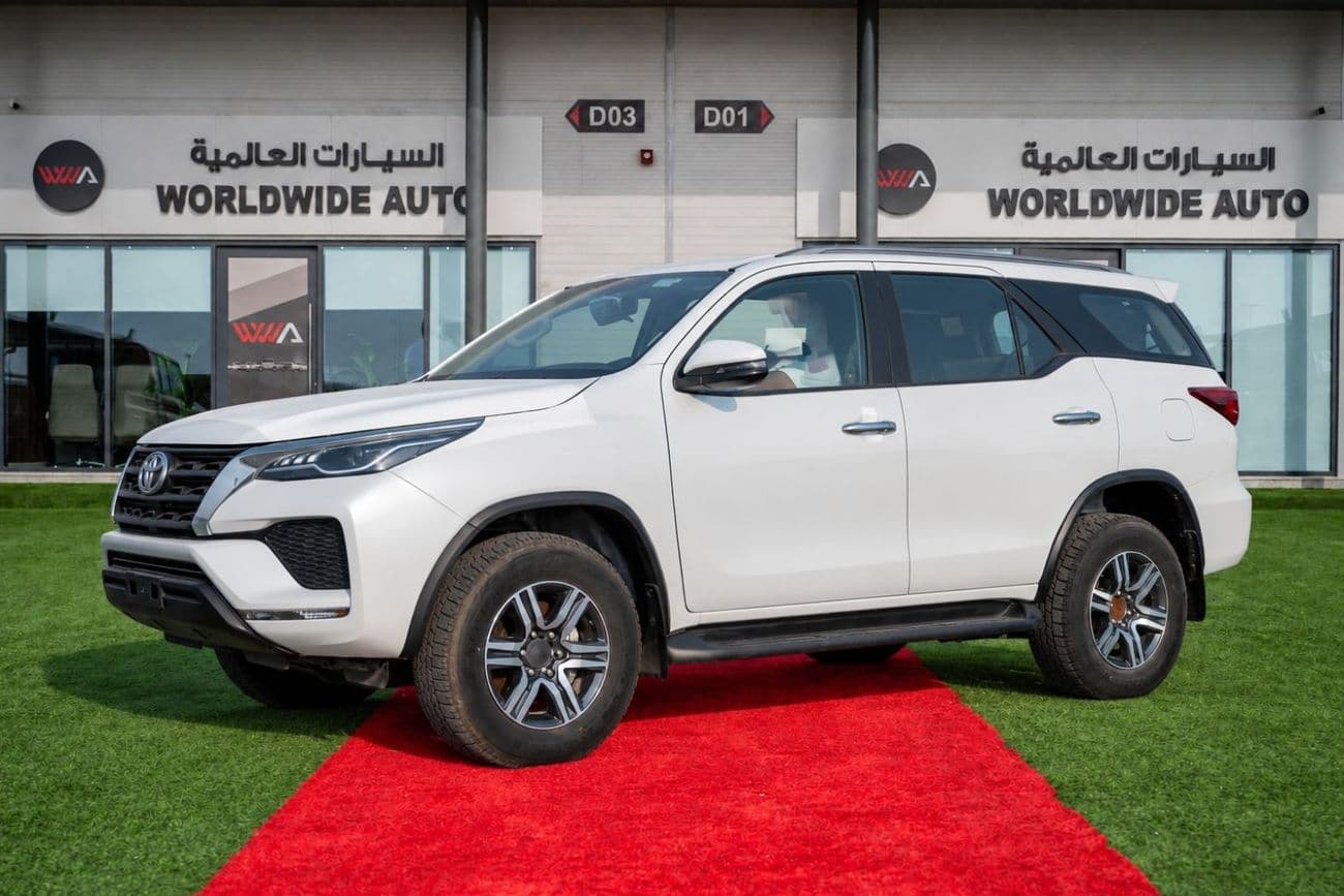 2025 Toyota Fortuner GX2 thumbnail 2