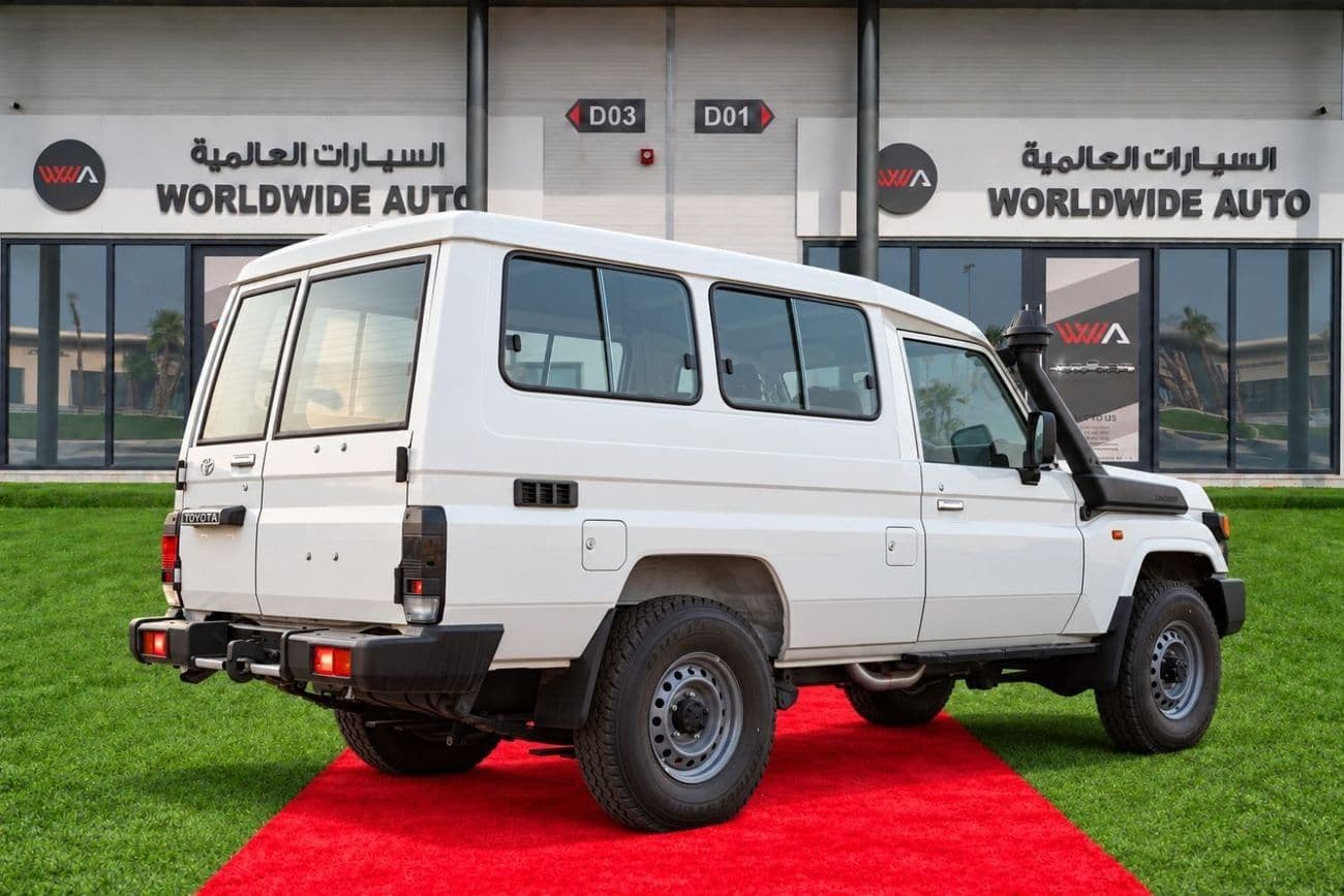 2025 Toyota Land Cruiser 70 LC 78 HARDTOP 2.8L MT thumbnail 4