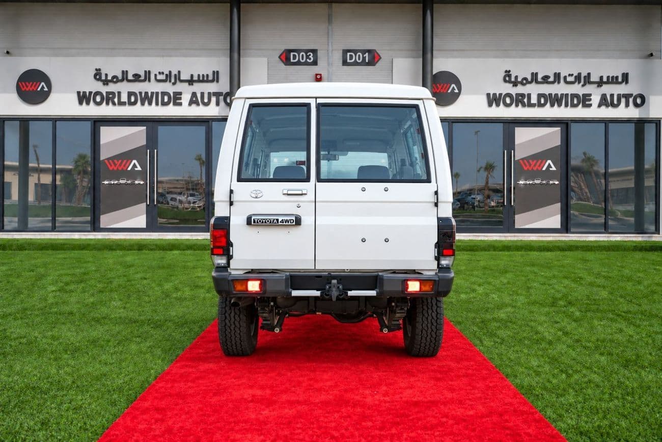 2025 Toyota Land Cruiser 70 LC 78 HARDTOP 2.8L MT thumbnail 5