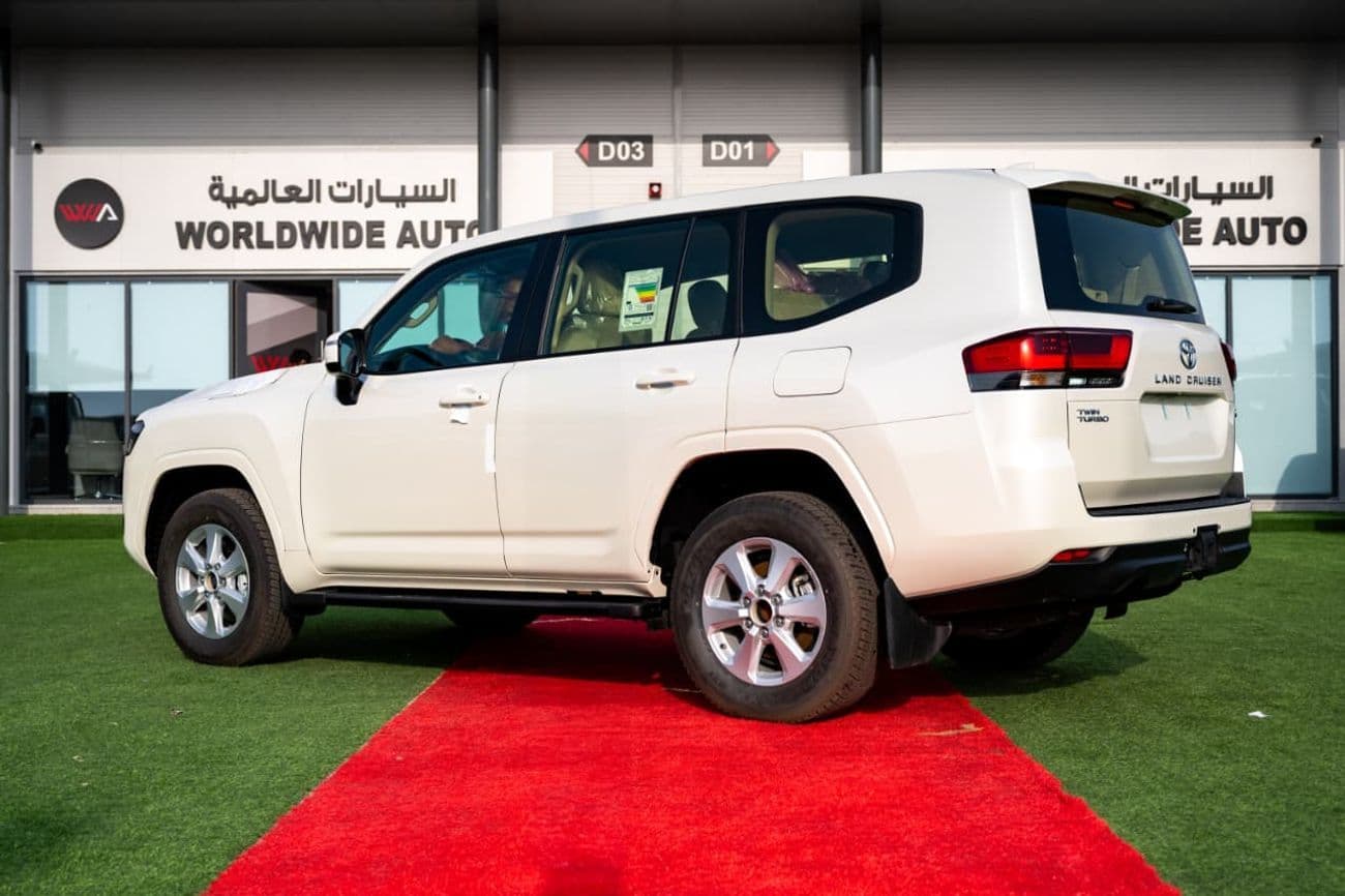 2025 Toyota Land Cruiser GXR thumbnail 3