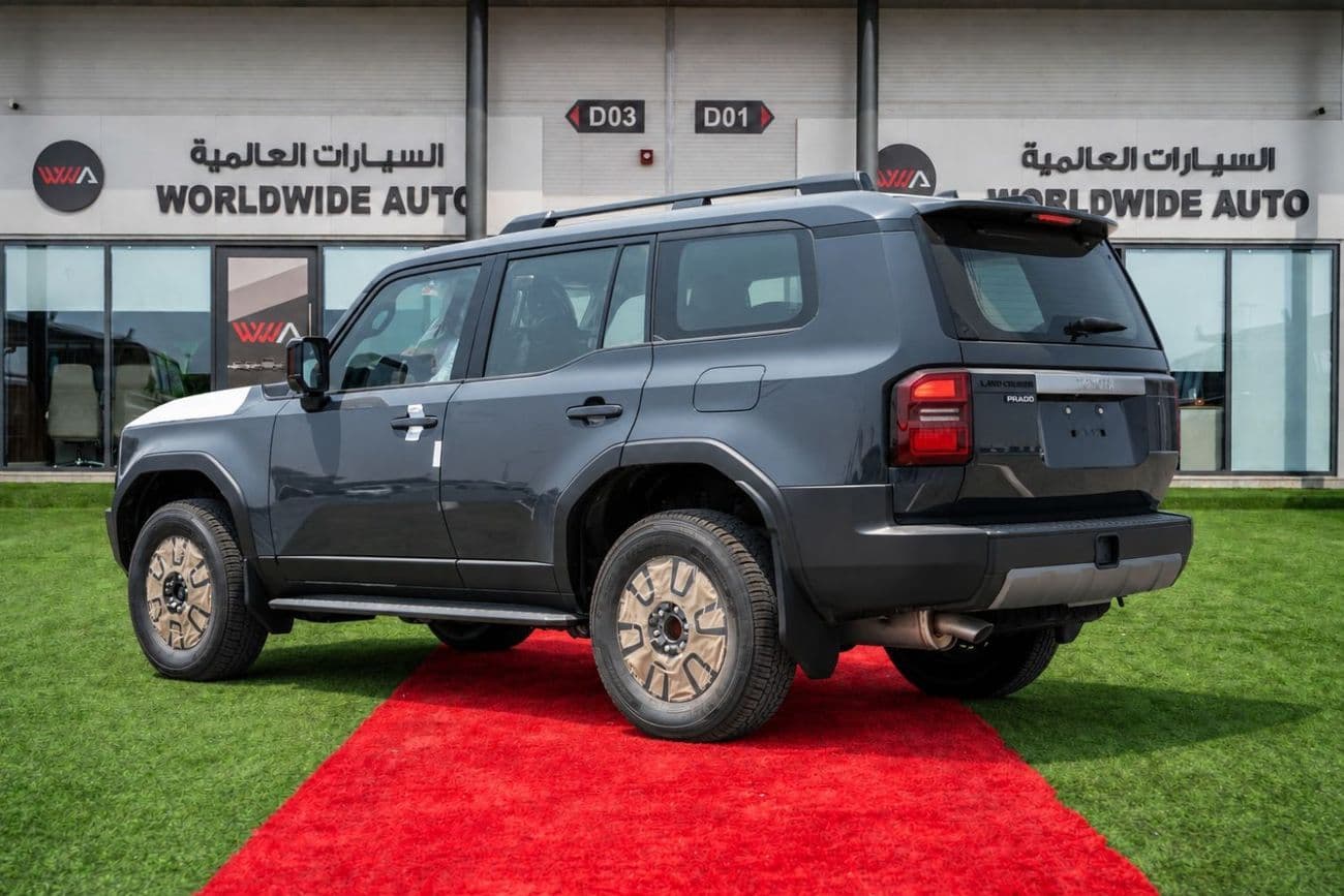 2025 Toyota Prado thumbnail 3