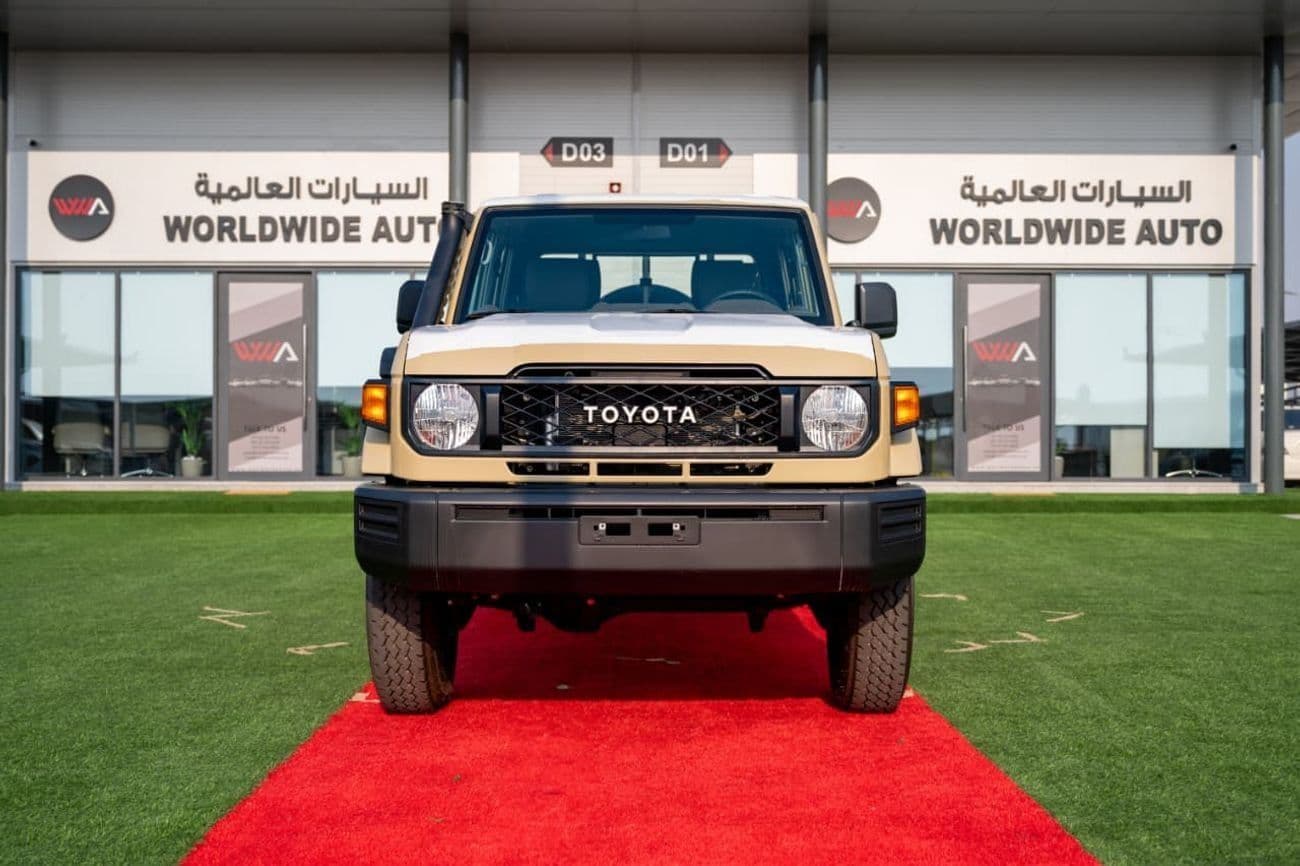 2026 Toyota Land Cruiser Pickup 70 Standard thumbnail 2
