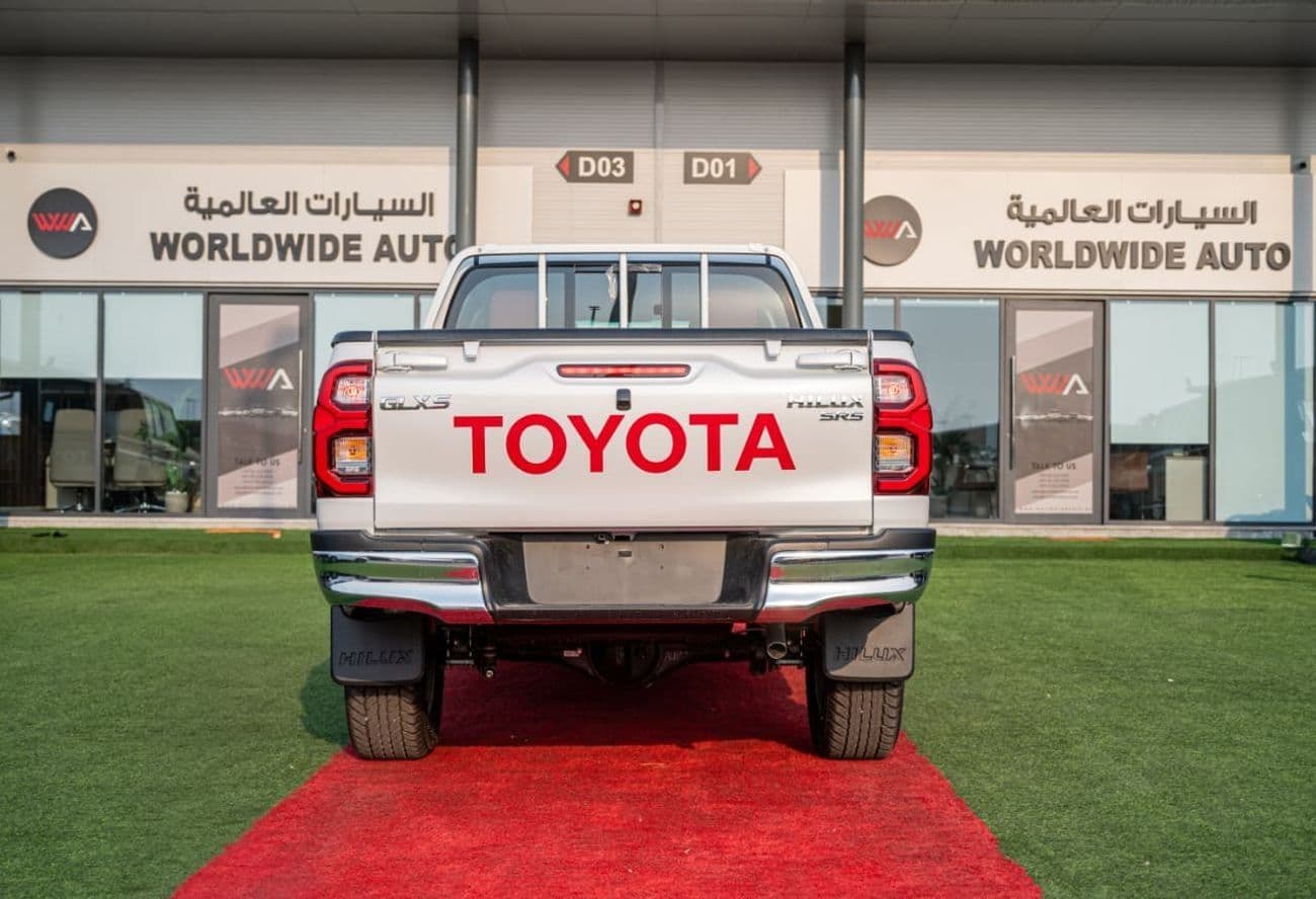 2026 Toyota Hilux GLX thumbnail 8