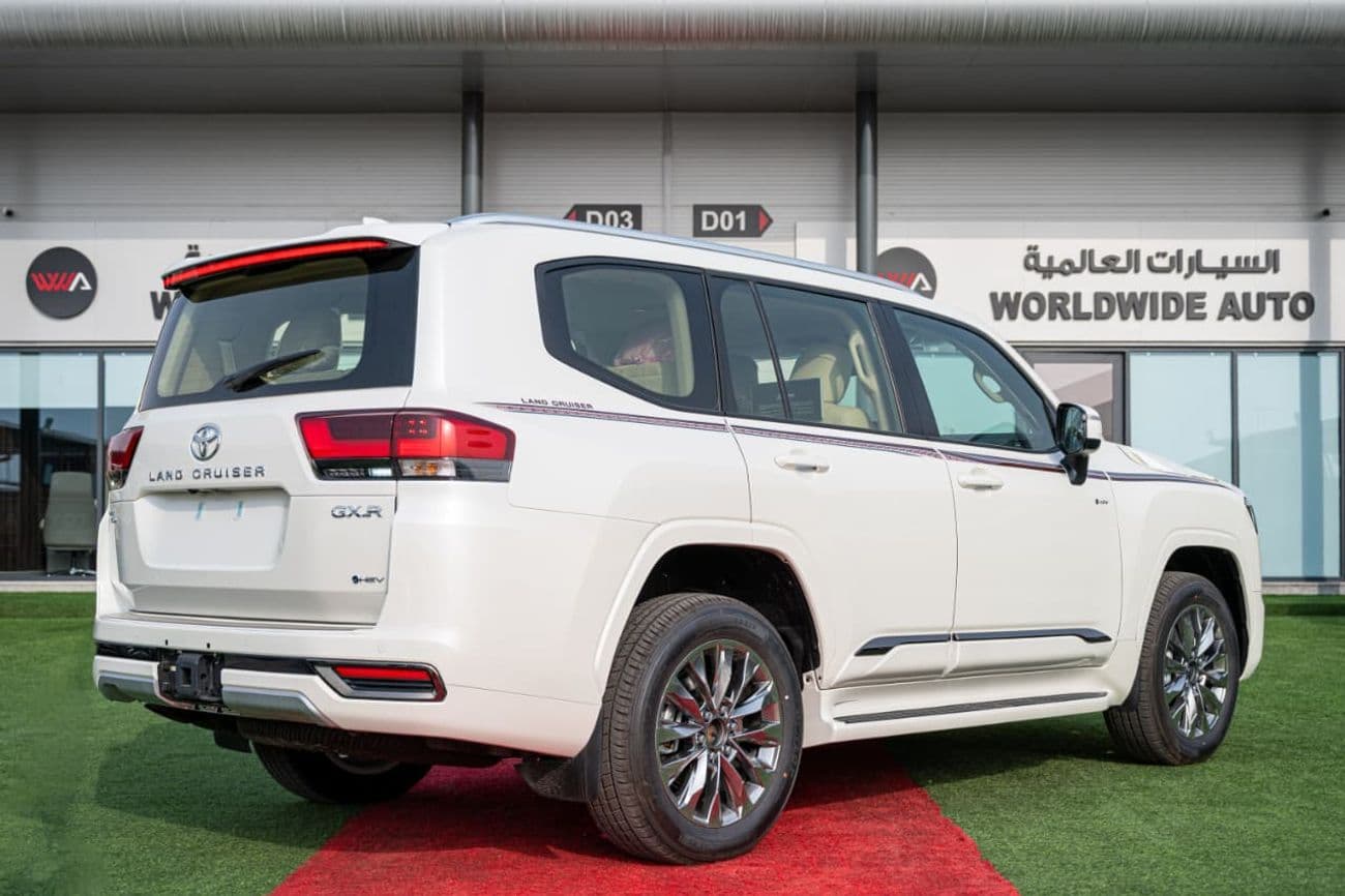 2026 Toyota Land Cruiser GXR thumbnail 4