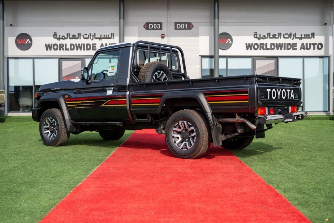 2025 Toyota Land Cruiser Pick Up thumbnail 5