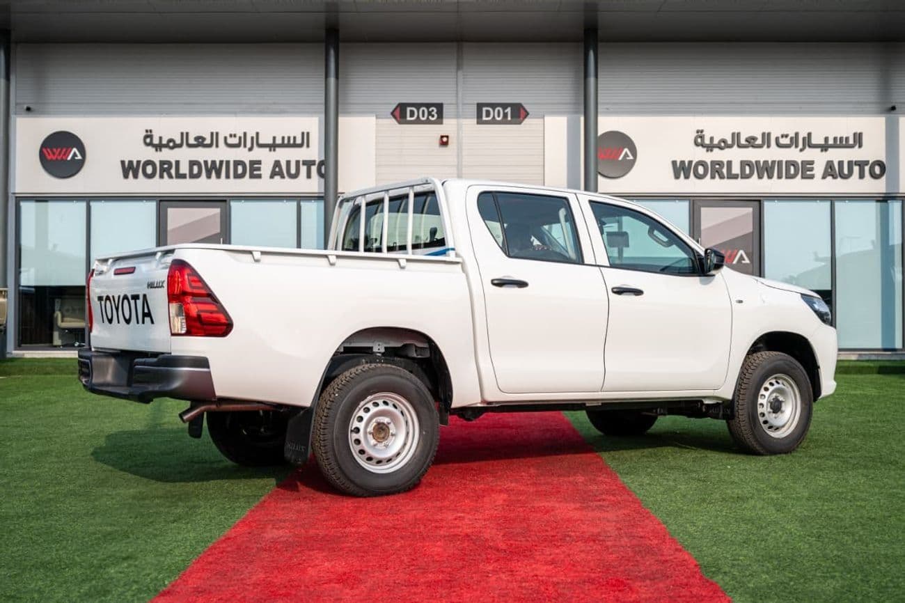 2025 Toyota Hilux GL thumbnail 6