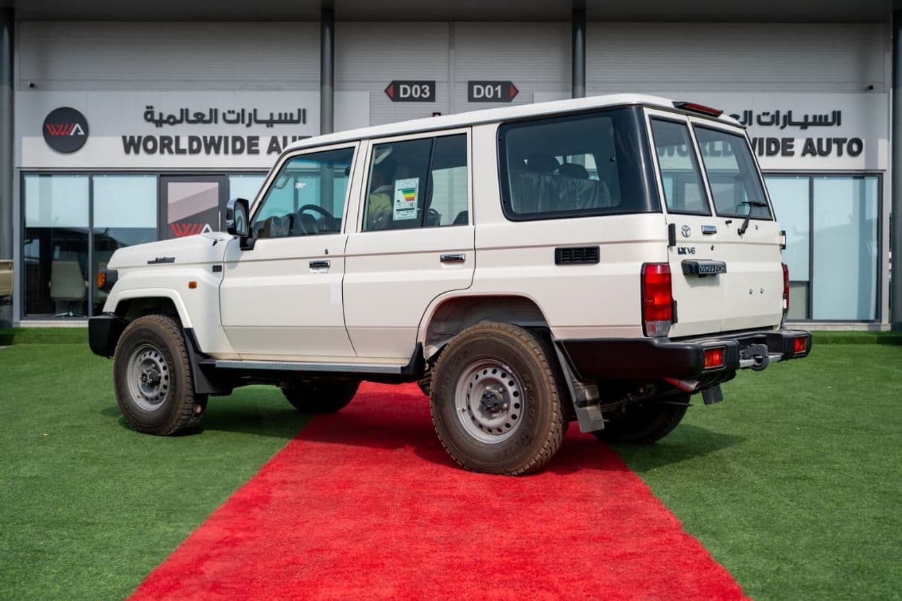 2025 Toyota Land Cruiser 70 LC76 HT VXR thumbnail 8