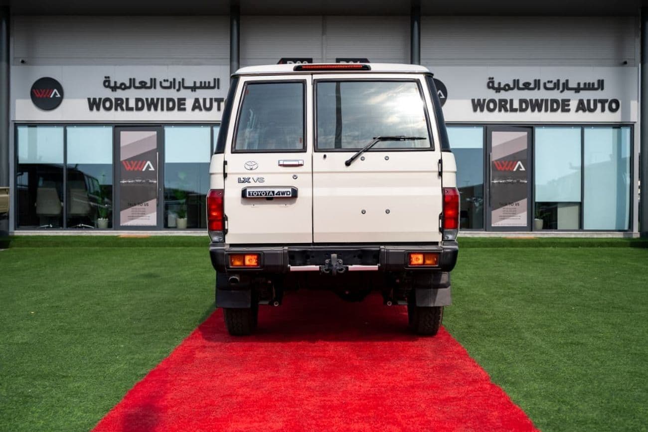 2025 Toyota Land Cruiser 70 LC76 HT VXR thumbnail 7