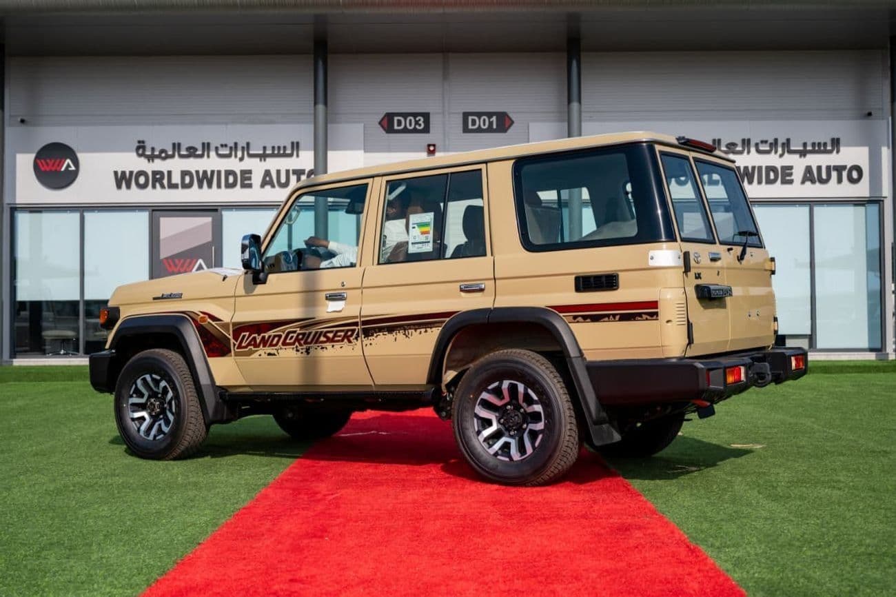 2026 Toyota Land Cruiser 70 HT S- DLX thumbnail 3