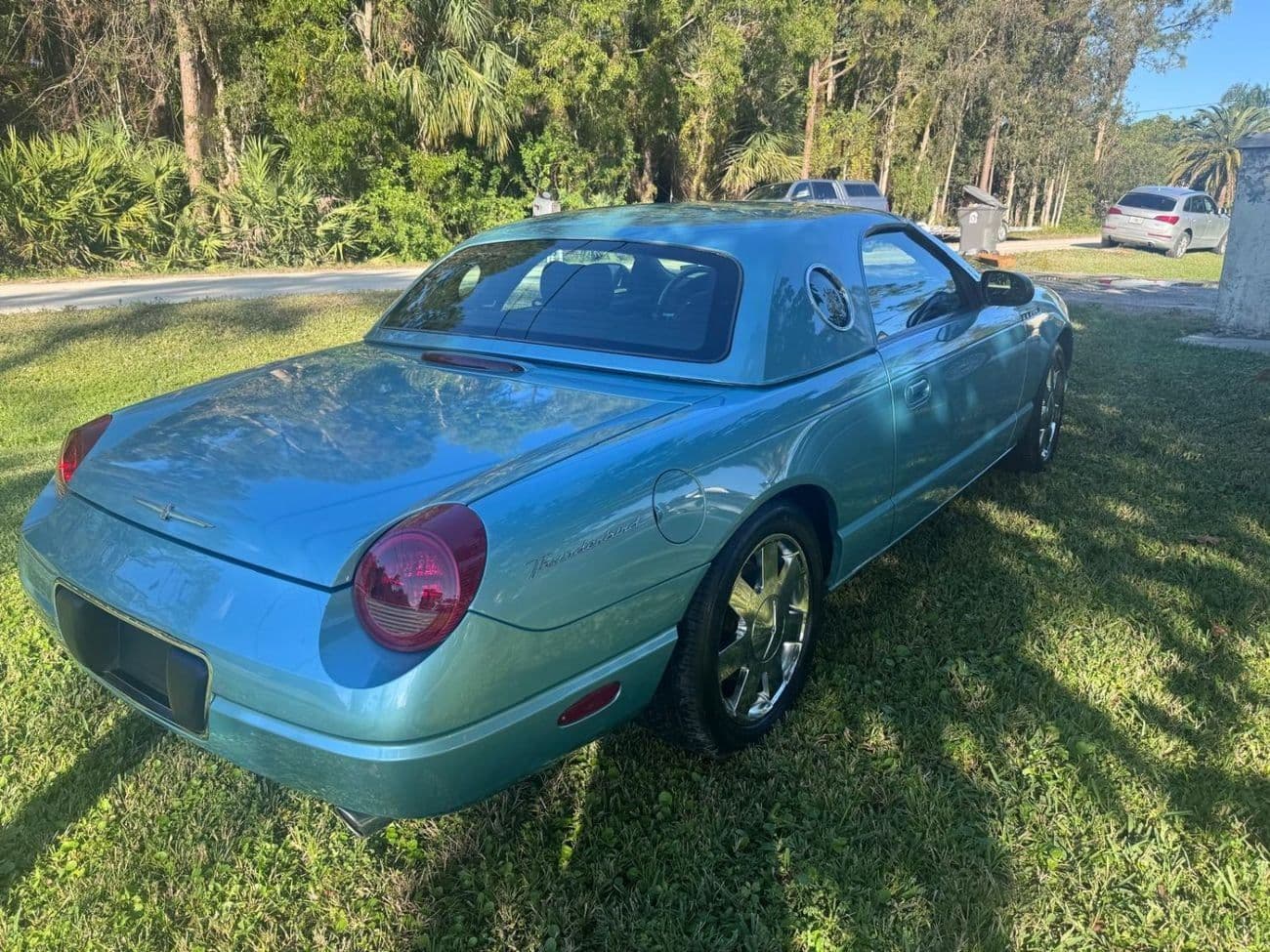 2002 Ford Thunderbird thumbnail 7
