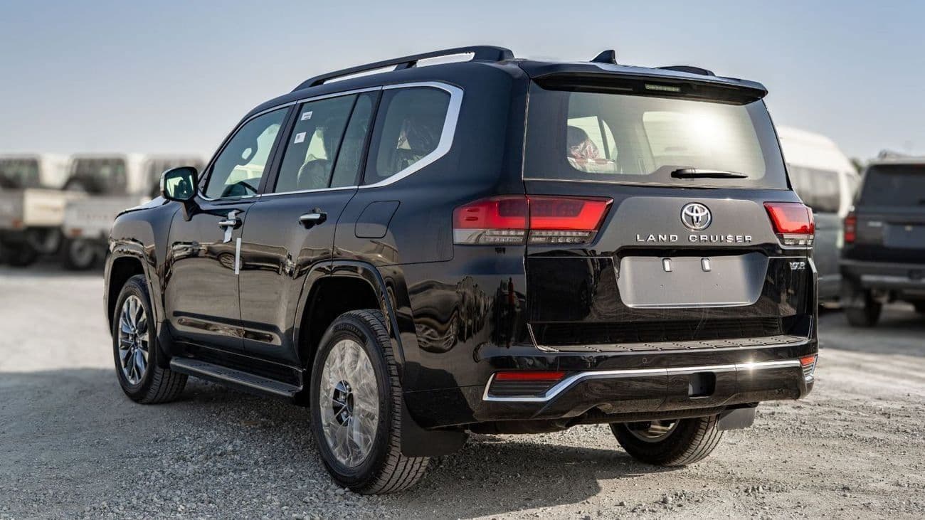 2025 Toyota Land Cruiser VXR thumbnail 3