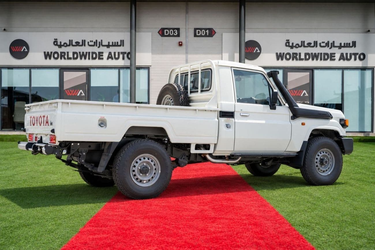 2026 Toyota Land Cruiser Pick Up LC79 SINGLE CABIN thumbnail 4