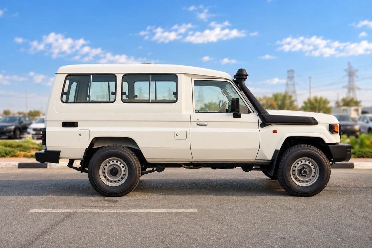 2026 Toyota Land Cruiser 70 LC 78 HARDTOP 4.0L MT thumbnail 3