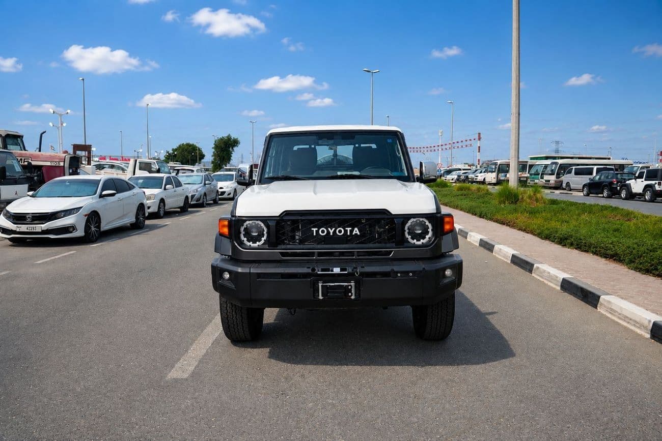 2026 Toyota Land Cruiser Pick Up S-DLX - DC 4x4 AT thumbnail 2