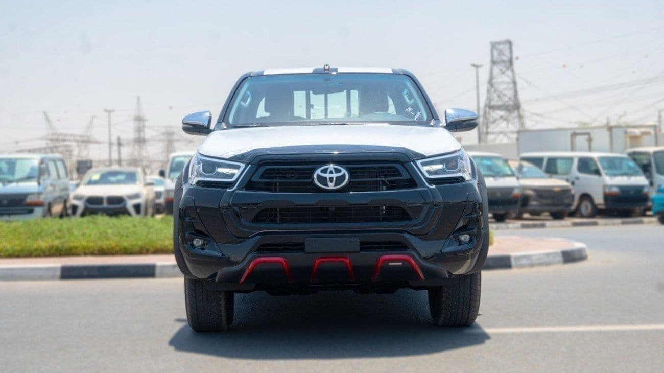 2026 Toyota Hilux ADVENTURE thumbnail 2