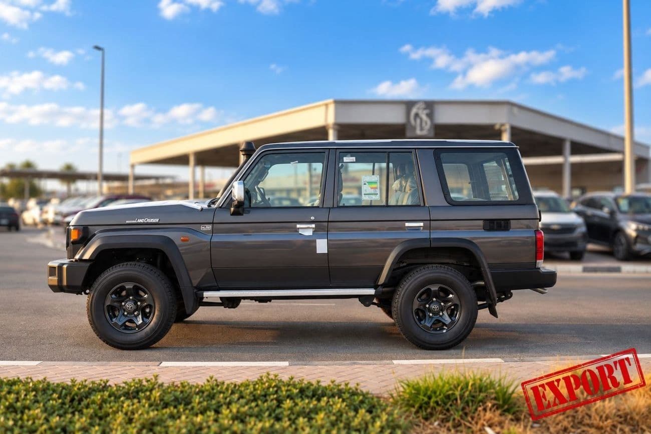 2025 Toyota Land Cruiser 70 LC76 LX thumbnail 4