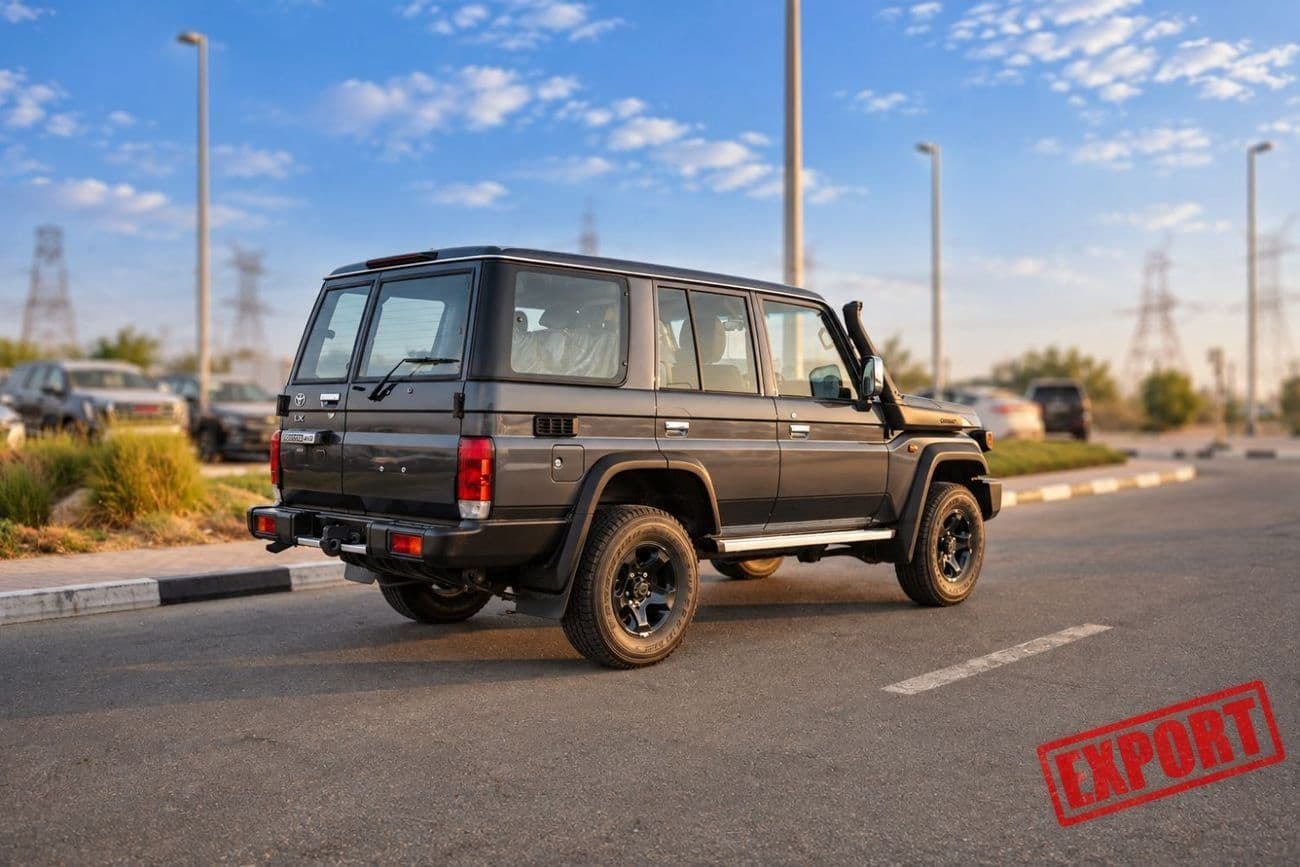 2025 Toyota Land Cruiser 70 LC76 LX thumbnail 7