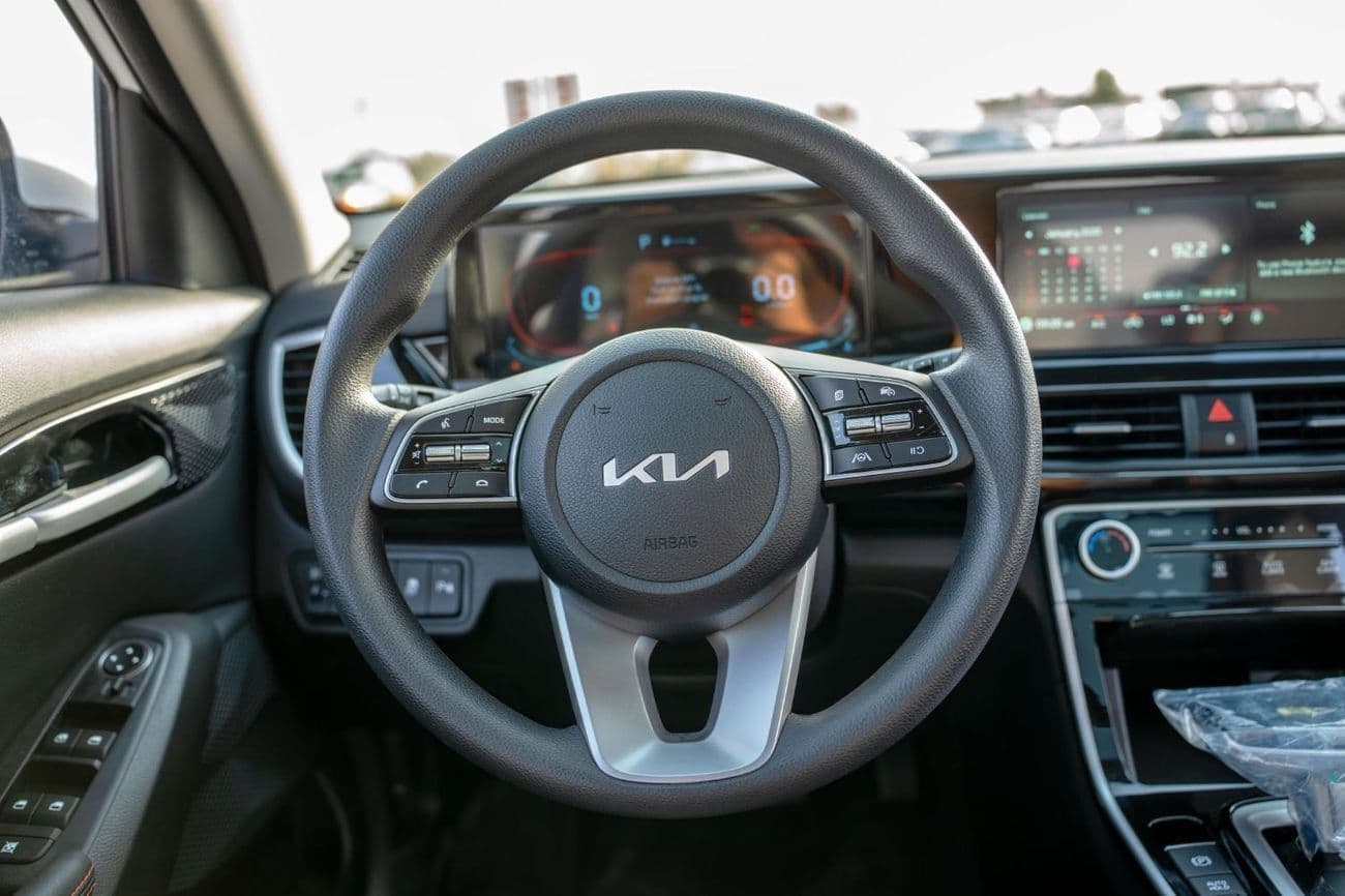 2025 Kia Seltos EX thumbnail 7