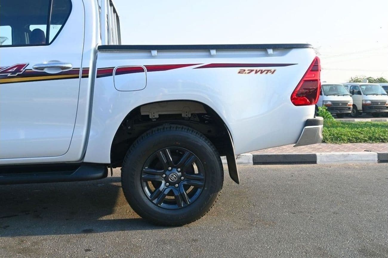 2025 Toyota Hilux SGLX thumbnail 7