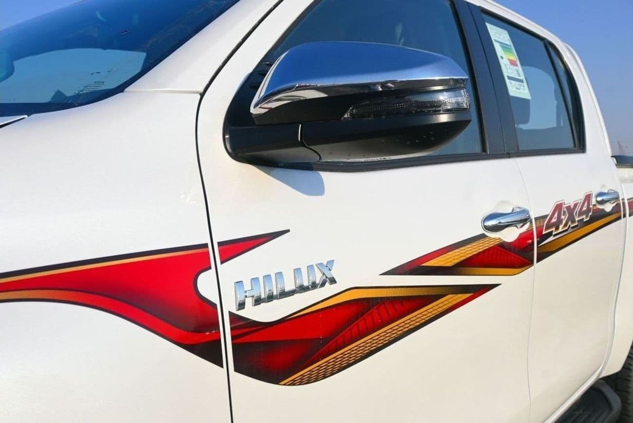 2025 Toyota Hilux SGLX thumbnail 8