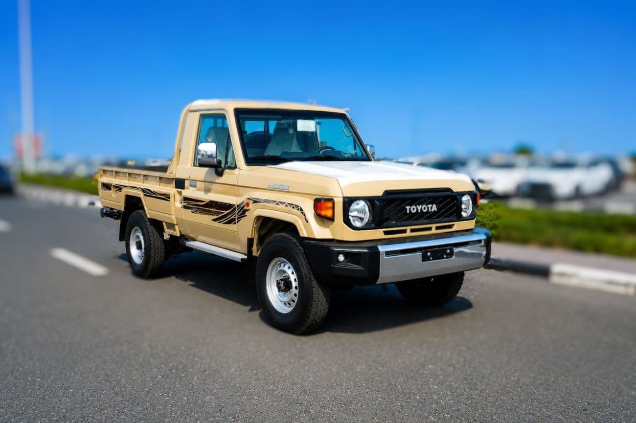 2026 Toyota Land Cruiser 70 LC79 SC thumbnail 3