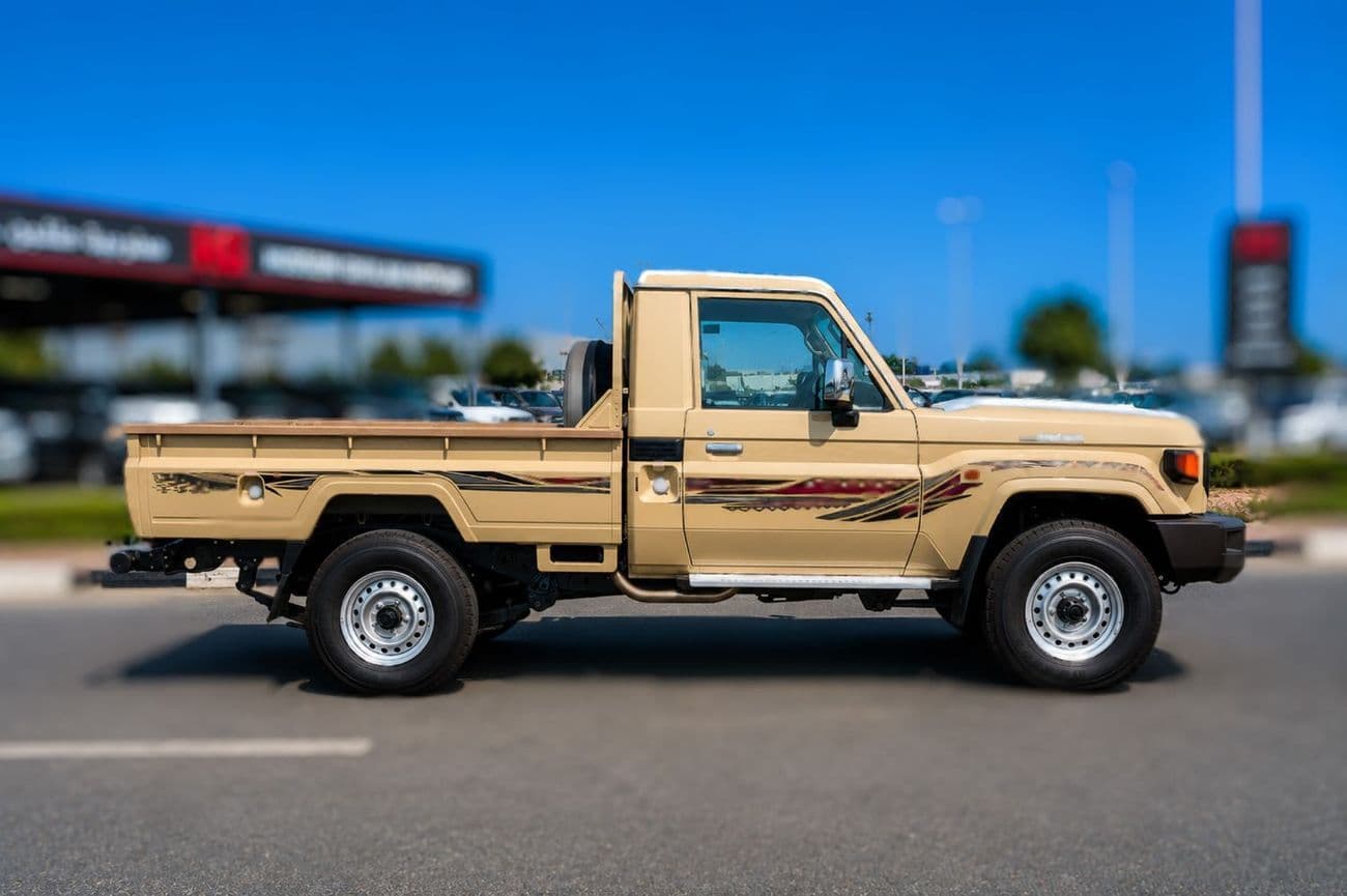 2026 Toyota Land Cruiser 70 LC79 SC thumbnail 8