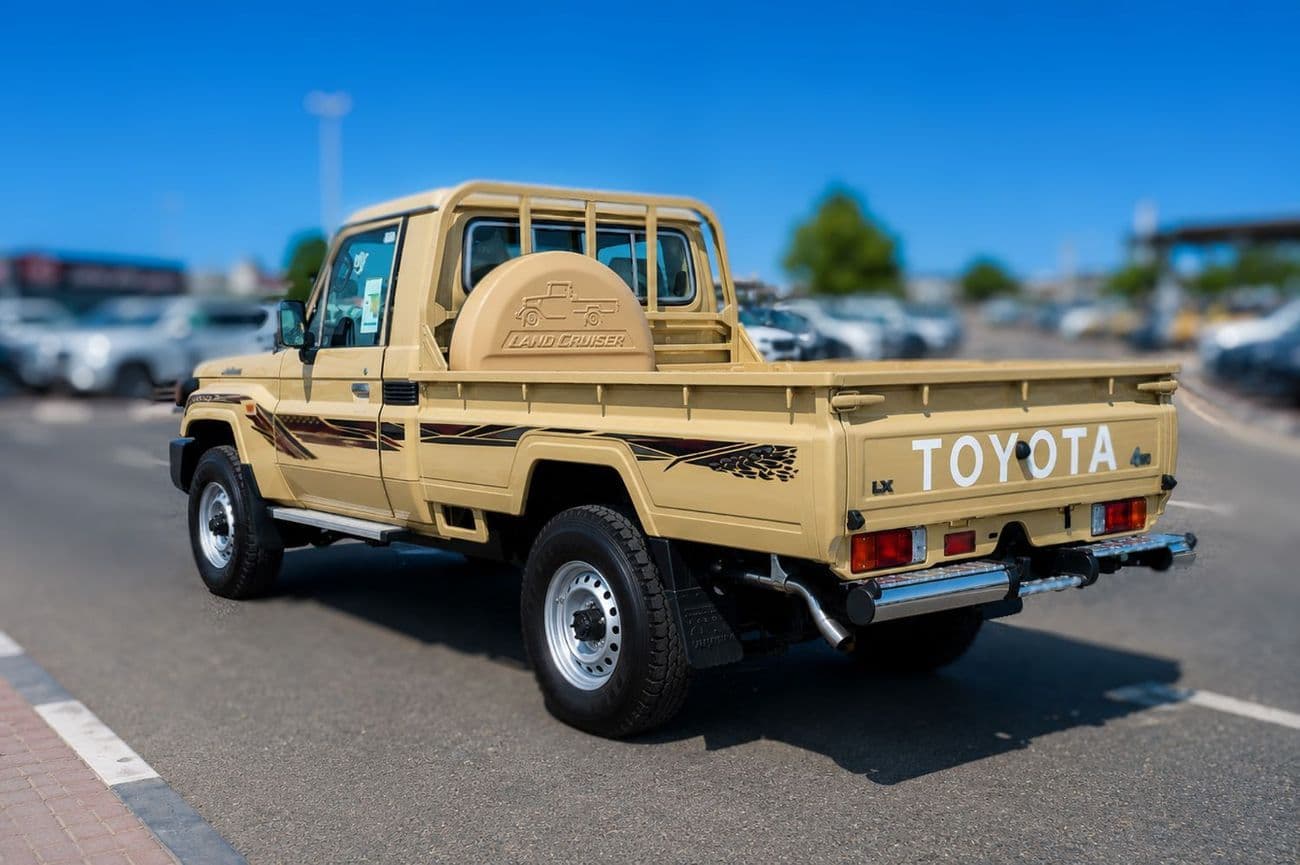 2026 Toyota Land Cruiser 70 LC79 SC thumbnail 5