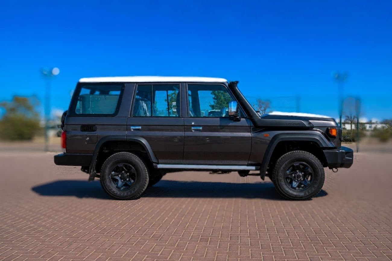 2026 Toyota Land Cruiser thumbnail 3