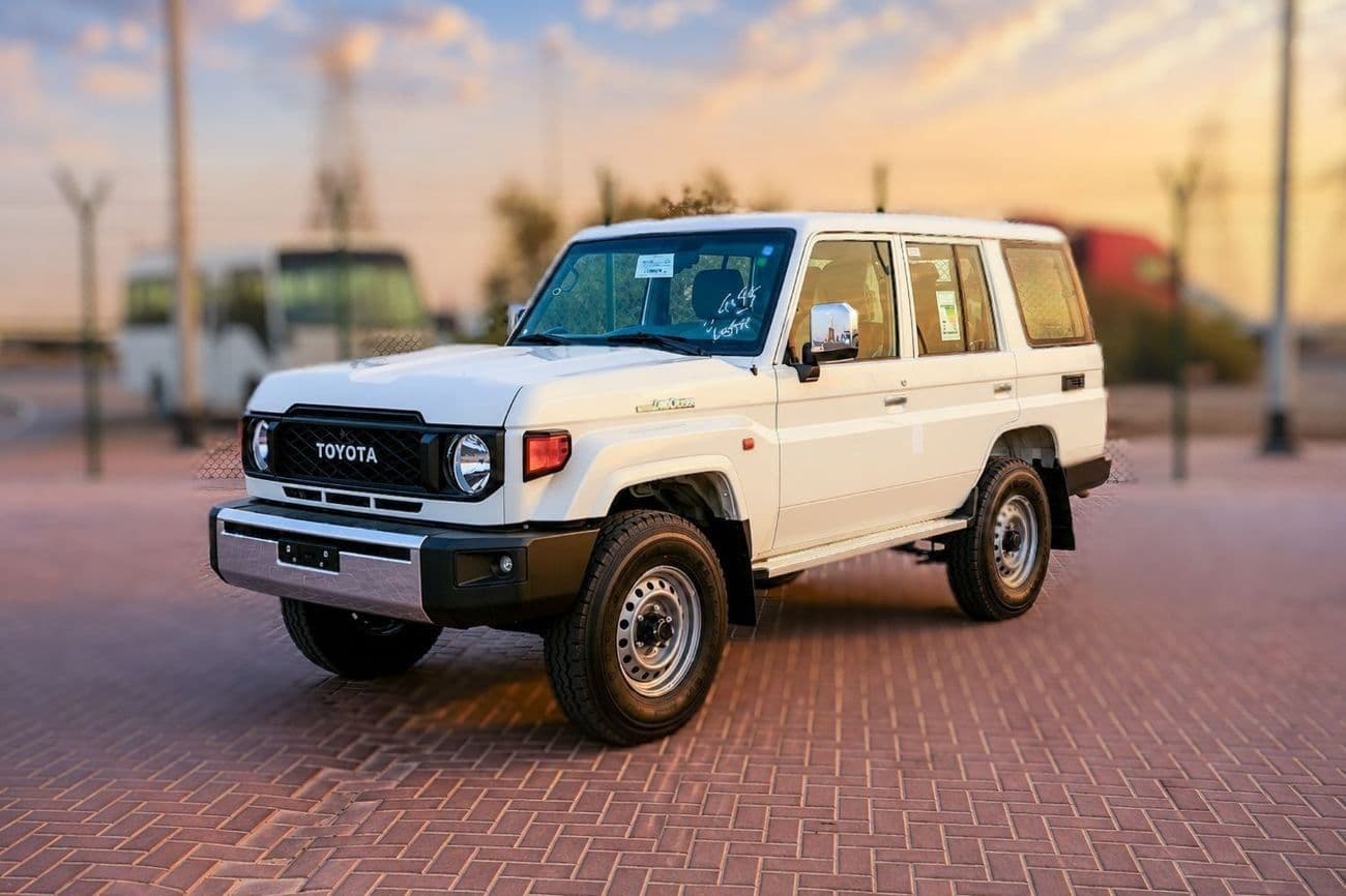2026 Toyota Land Cruiser 70 Land Cruiser Hardtop LC76 -4.0L MT