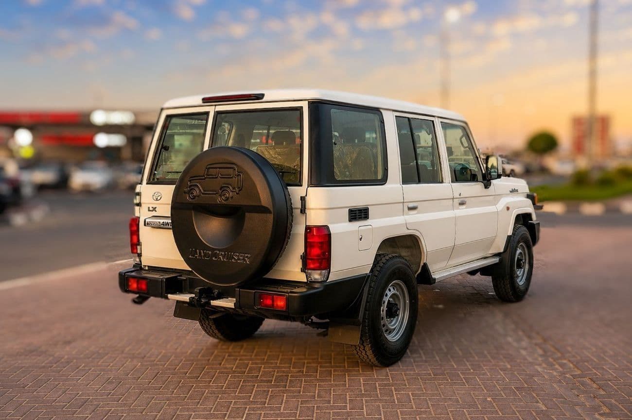 2026 Toyota Land Cruiser 70 Land Cruiser Hardtop LC76 -4.0L MT thumbnail 4