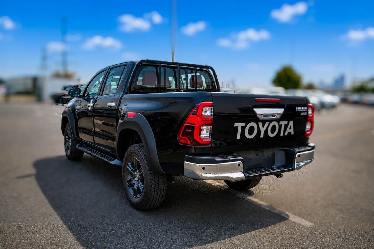 2026 Toyota Hilux SR5 thumbnail 7