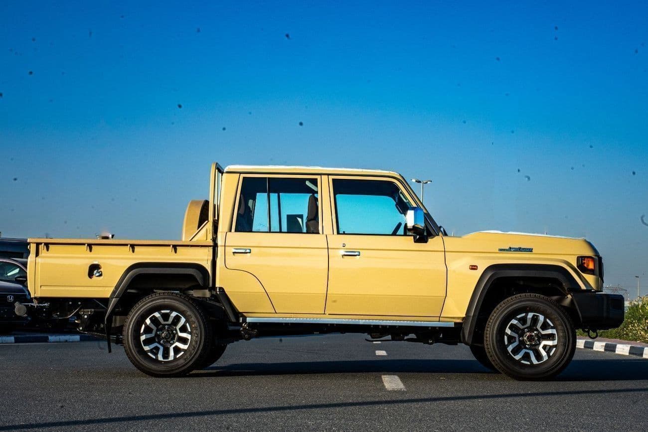 2026 Toyota Land Cruiser Pick Up thumbnail 3