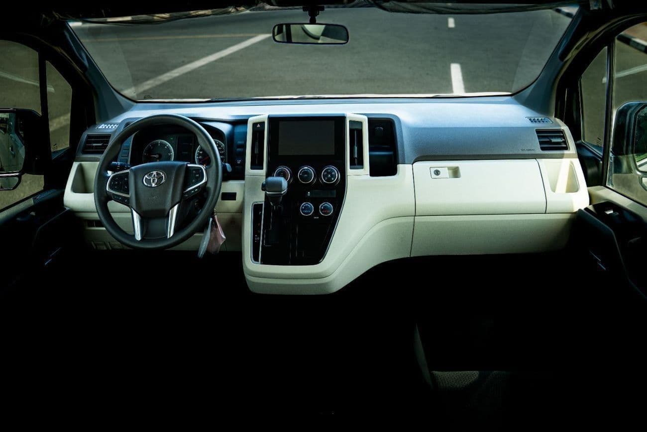 2026 Toyota Hiace GL thumbnail 8