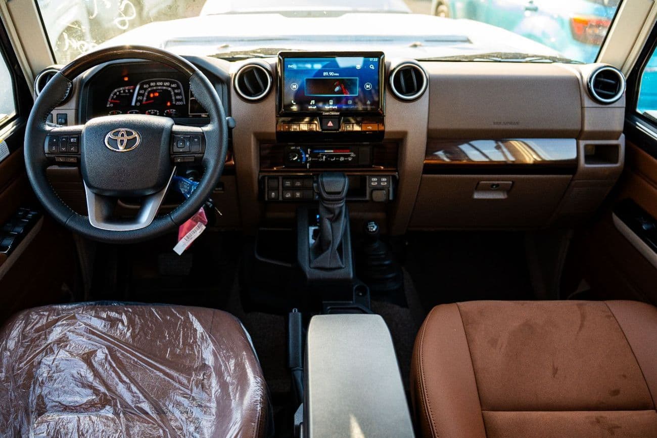 2026 Toyota Land Cruiser 70 thumbnail 5