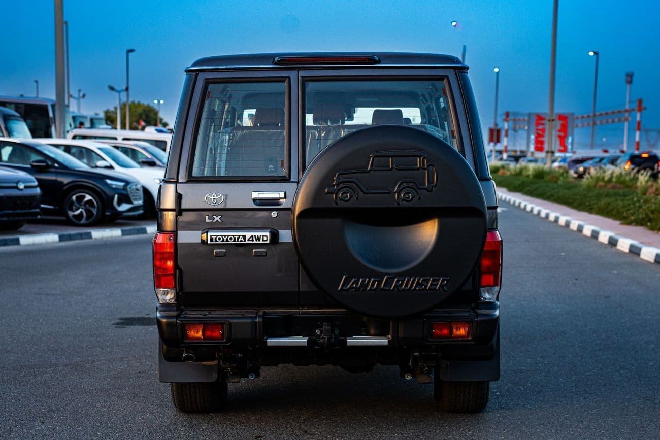 2026 Toyota Land Cruiser 70 thumbnail 4