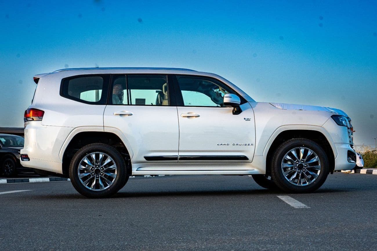 2026 Toyota Land Cruiser GXR thumbnail 3