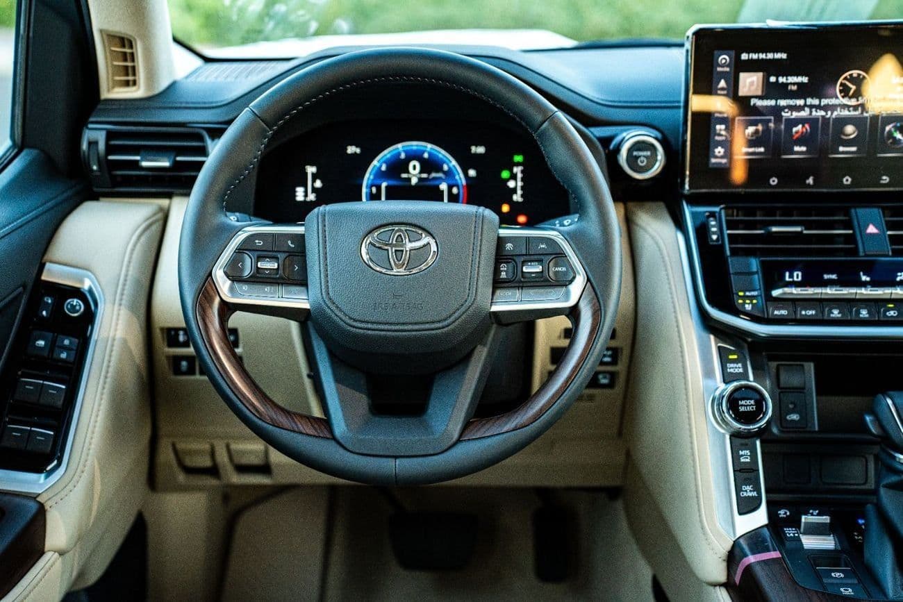 2026 Toyota Land Cruiser GXR thumbnail 8