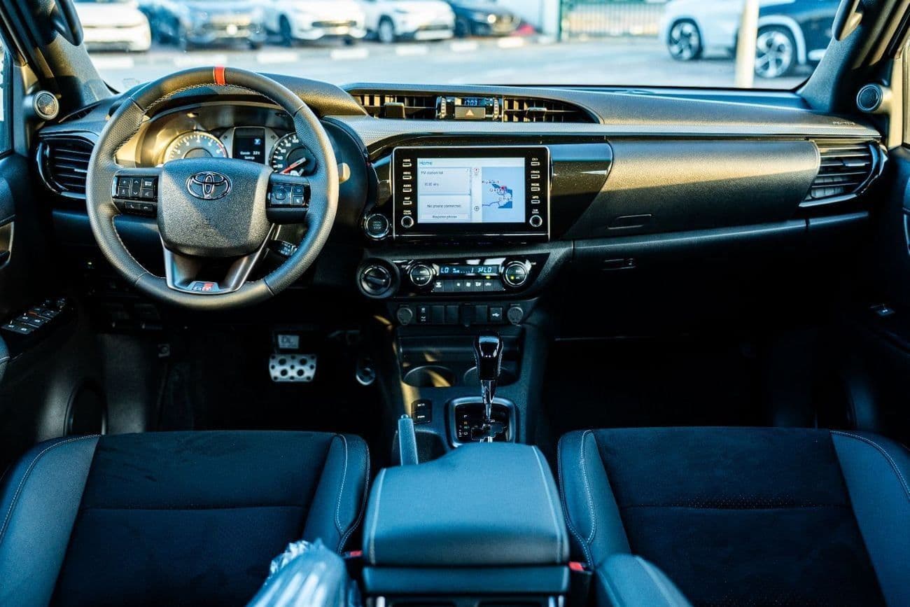 2026 Toyota Hilux ADVENTURE thumbnail 8