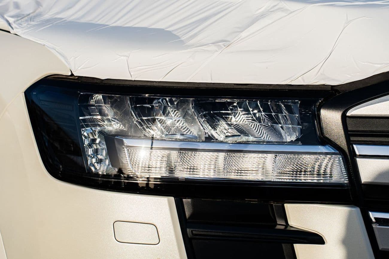2026 Toyota Land Cruiser GXR thumbnail 7