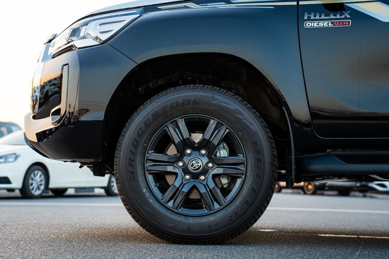 2026 Toyota Hilux GLX thumbnail 8