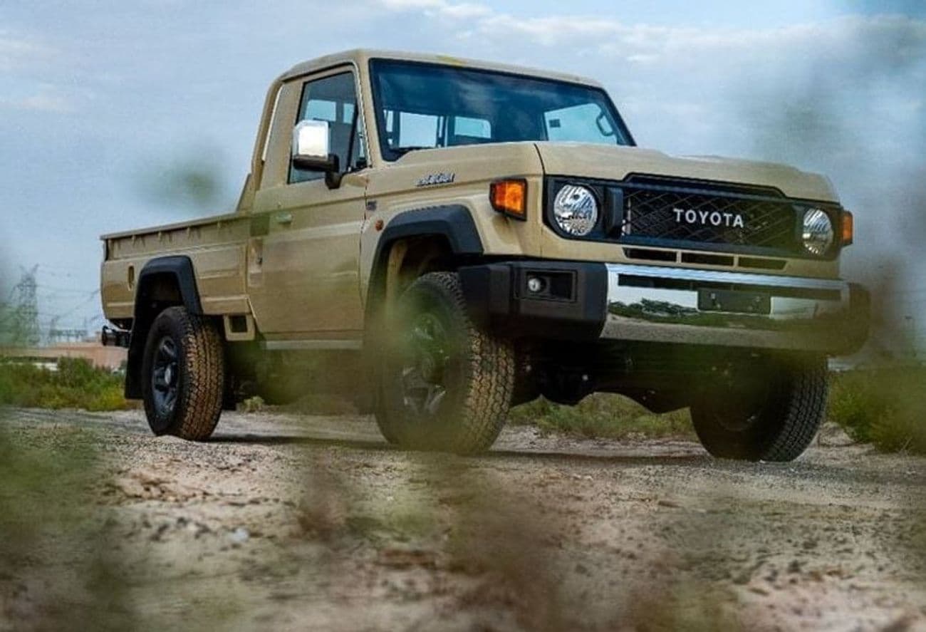 2025 Toyota Land Cruiser Pick Up thumbnail 6
