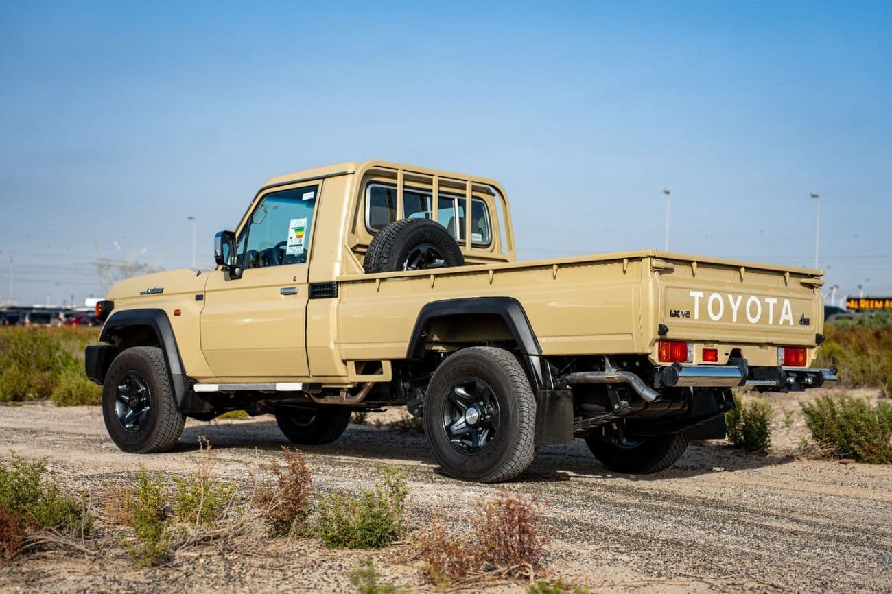 2025 Toyota Land Cruiser Pick Up thumbnail 5