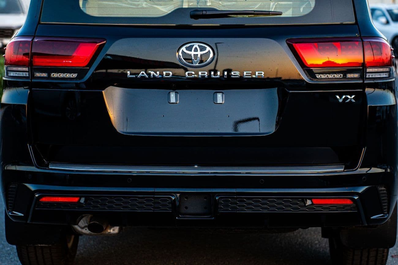 2026 Toyota Land Cruiser VXR thumbnail 8