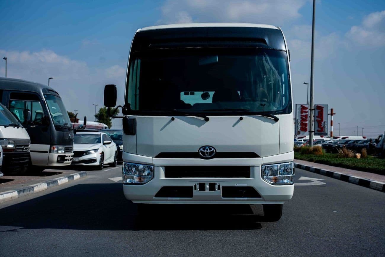 2025 Toyota Coaster thumbnail 2
