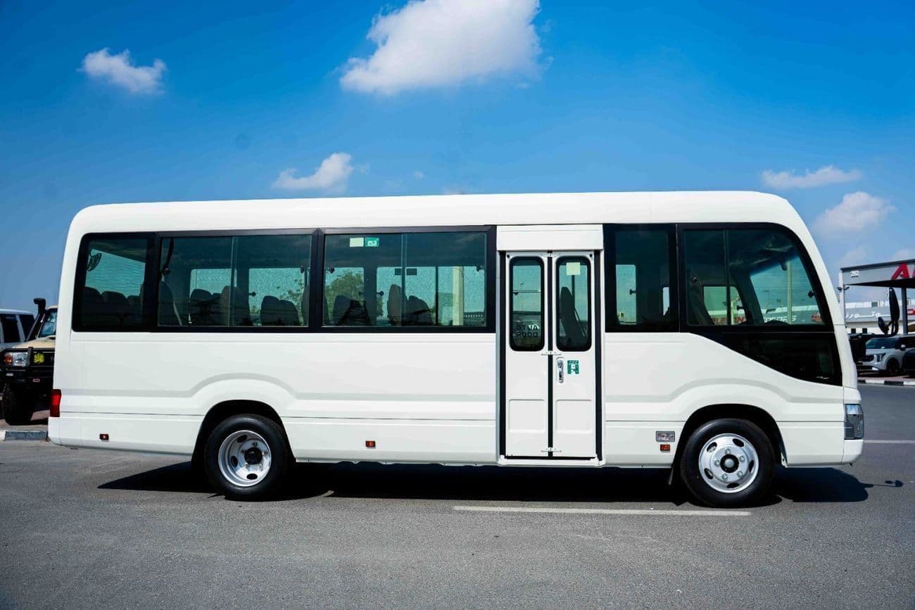 2025 Toyota Coaster thumbnail 3